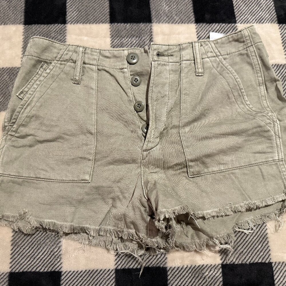 American Eagle Pale Green Women's Jean Shorts
